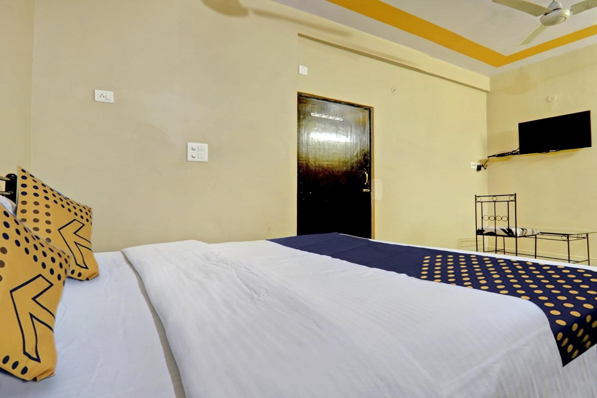 Spot On 39561 Hotel Deep Джайпур Екстериор снимка
