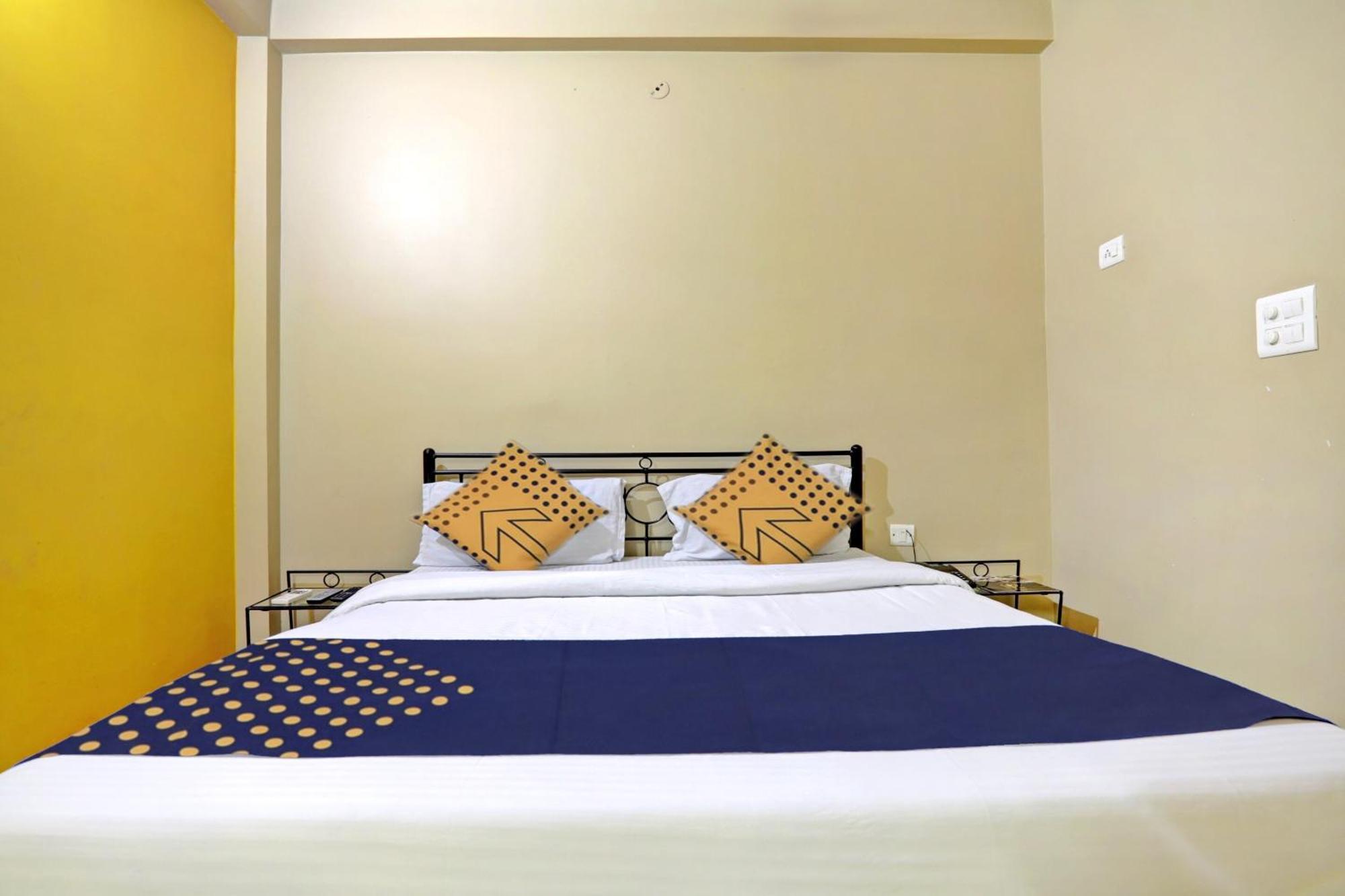 Spot On 39561 Hotel Deep Джайпур Екстериор снимка